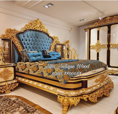 Alyxandra Bedset: The Epitome of Luxury Hand-Carved Sheesham Wood Furniture
